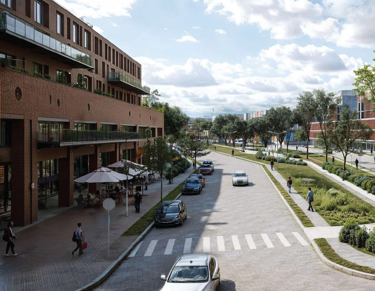 Edificio de ladrillo con balcones y sombrillas de un café en planta baja, calle adoquinada con autos estacionados, una senda peatonal y canteros verdes